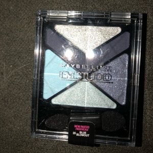 Eyeshadow palette